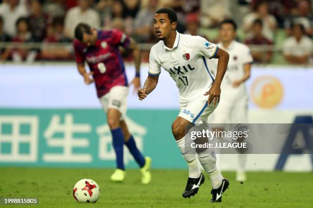 Wellington Daniel Bueno of Kashima Antlers in action during the J.League J1 match between Vissel Kobe and Kashima Antlers at Noevir Stadium Kobe on...