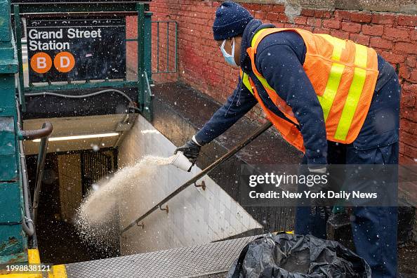 US-NEWS-WEA-NYC-STORM-NY