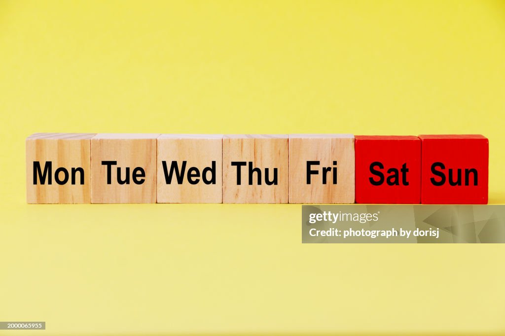 Wooden block calendar