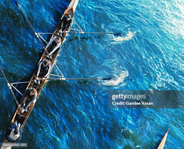 sweep rowing crew, overhead view - aviron photos et images de collection