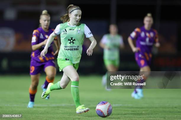 Sasha Grove of Canberra Utd looks to pass the ball during the A-League Women round 16 match between Perth Glory and Canberra United at Macedonia...
