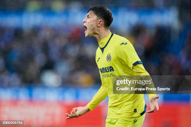 Jorge Cuenca of Villarreal CF celebrates after scoring a goal during the LaLiga EA Sports match between Deportivo Alaves and Villarreal CF at...