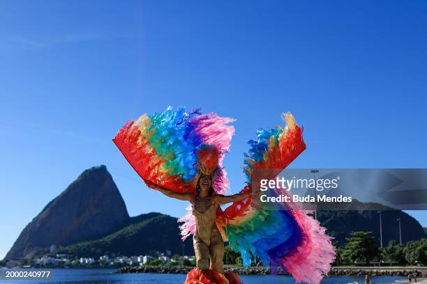 Raquel Poti poses for photographers during the 'Amigos da Onça' street party on the second day of Carnival on February 10, 2024 in Rio de Janeiro,...