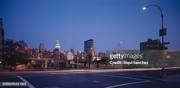 usa, new york, new york city, manhattan skyline at dusk - 1996 stock pictures, royalty-free photos & images