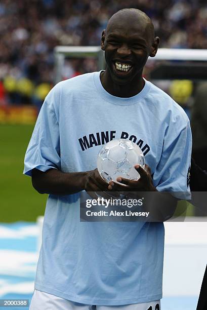 Shaun Goater of Manchester City is presented with an award for his service to the club as he plays his last game for the club during the FA...