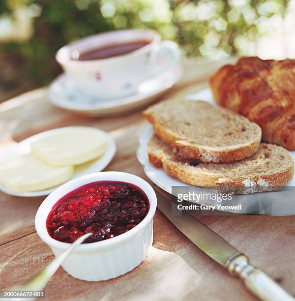 continental breakfast on table outdoors, close-up - breakfast close stock pictures, royalty-free photos & images