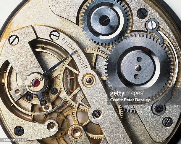internal mechanism of edwardian pocket watch, close-up - orologio da polso foto e immagini stock