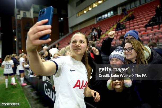 Kit Graham 156,696 Football Strip Stock Photos, High-Res Pictures, and Images ...