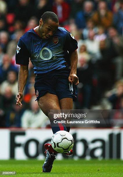 Thierry Henry of Arsenal scores the opening goal during the FA Barclaycard Premiership match between Sunderland and Arsenal held on May 11, 2003 at...
