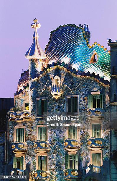 Spain Barcelona Gaudis Casa Batllo Dusk, 照片檔