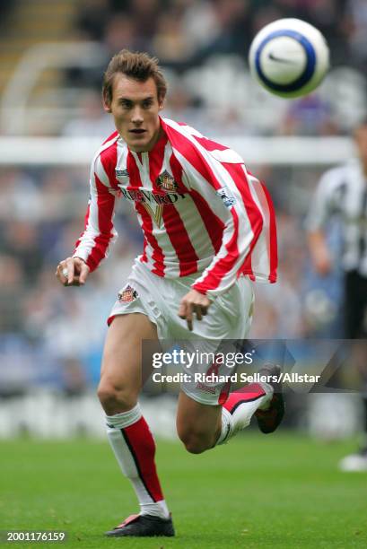 Dean Whitehead of Sunderland on the ball during the Premier League match between Newcastle United and Sunderland at St James' Park on October 23,...