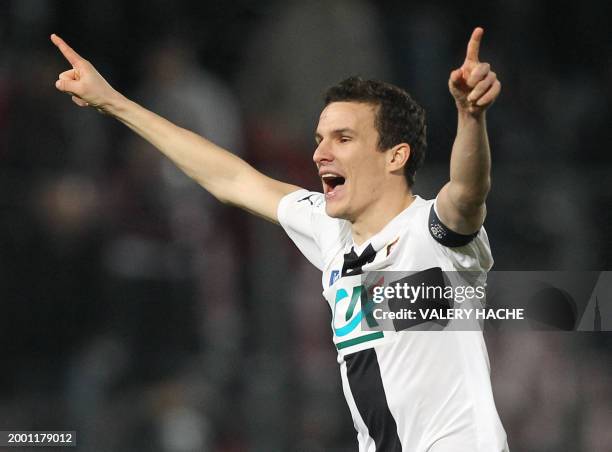 Rennes' defender Romain Danze celebrates at the end of their French Cup football match Nice vs Rennes, on January 21, 2012 at the Ray stadium in...