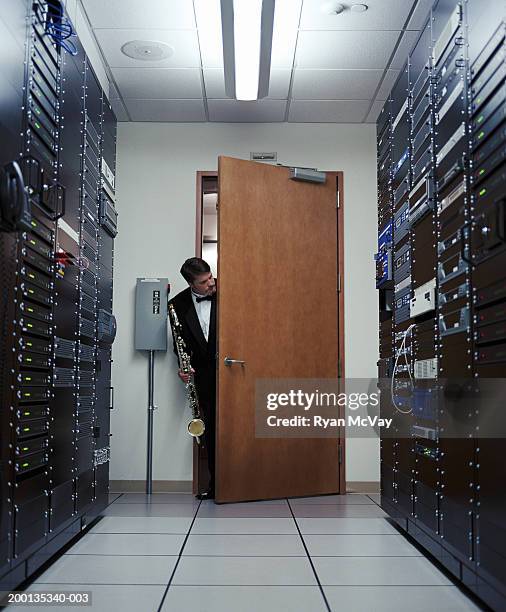 Carrying Server 87 Server Room Door Stock Photos, High-Res Pictures, and Images - Getty ...