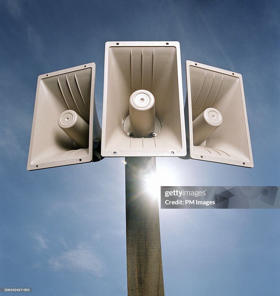 Outdoor loudspeakers with sun flare