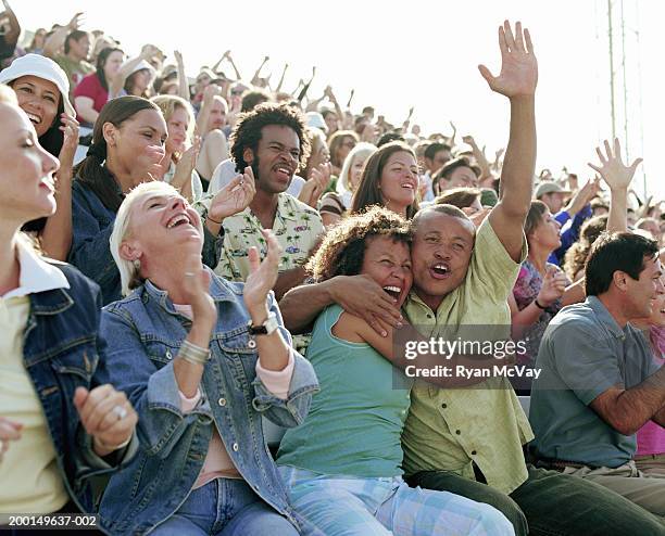 Cheering Definition Crowd Cheering Sound Photos and Premium High Res Pictures - Getty Images