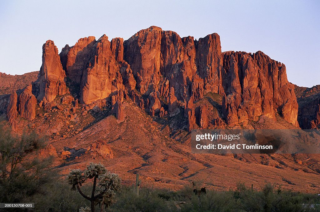 Usa Arizona Tonto National Forest Superstition Mountains Sunset High usa-arizona-tonto-national-forest-superstition-mountains-sunset-high