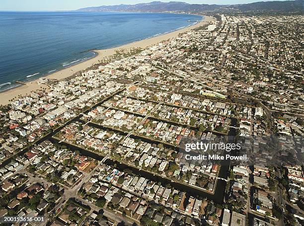 米国カリフォルニア州、ベニスを空から見たビーチ、ベニスの運河 - カリフォルニア州 ベニス ストックフォトと画像