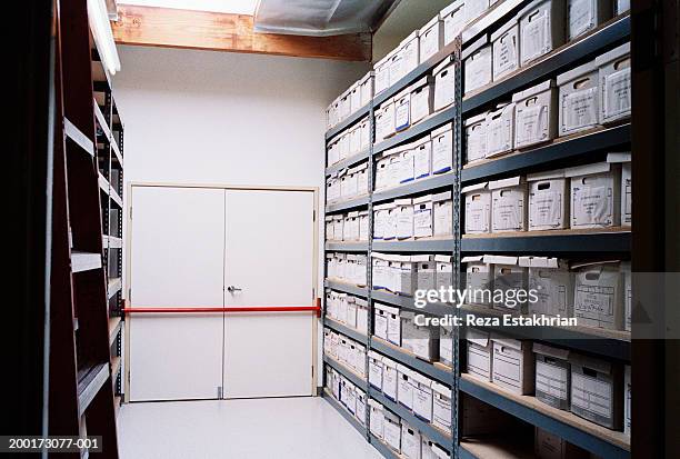boxes of files archived on shelves - archive 2005 foto e immagini stock
