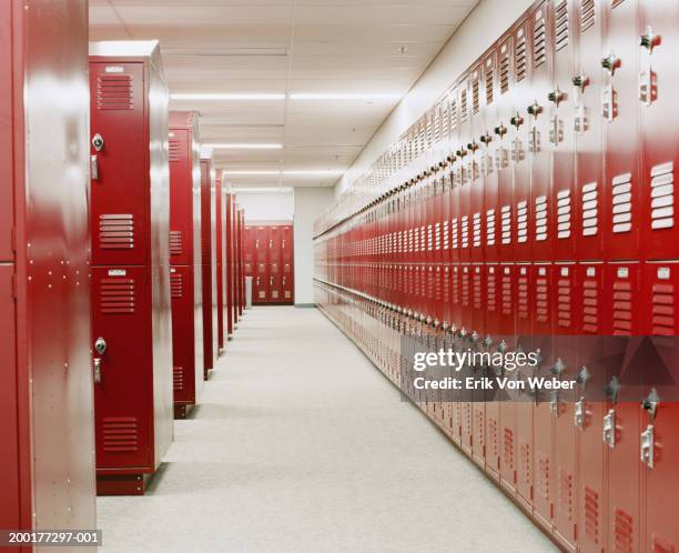 empty locker room - locker room stock pictures, royalty-free photos & images