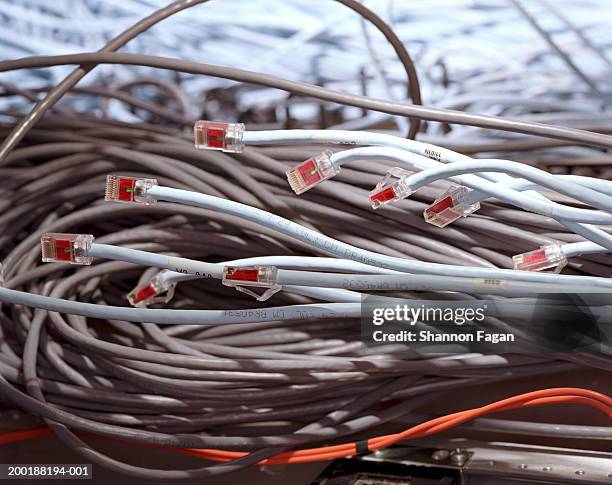 Bundle Cable Computer Cable Bundle Indoor Photos and Premium High Res Pictures - Getty Images