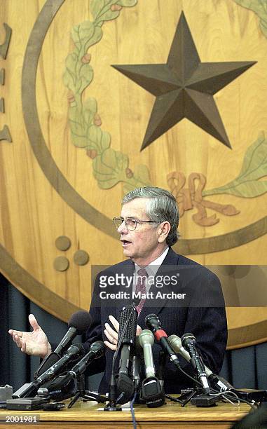 Texas Speaker of the House Tom Craddick speaks out against the absent democratic lawmakers during a news conference May 15, 2003 in Austin, Texas....