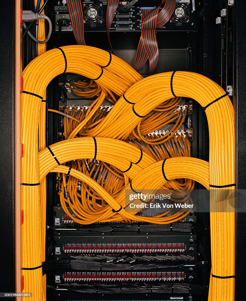 Wiring on computer server