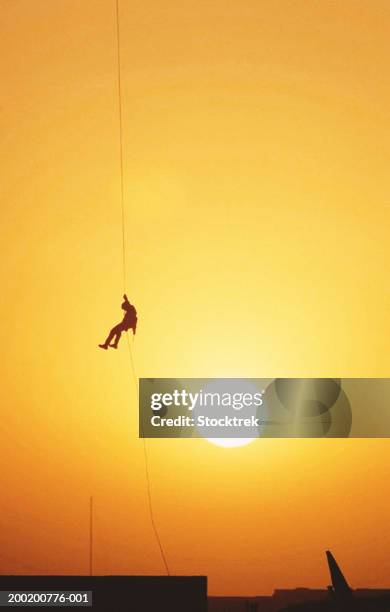 Para Rescue Fast Roping 111 Pararescue Stock Photos, High-Res Pictures, and Images - Getty Images