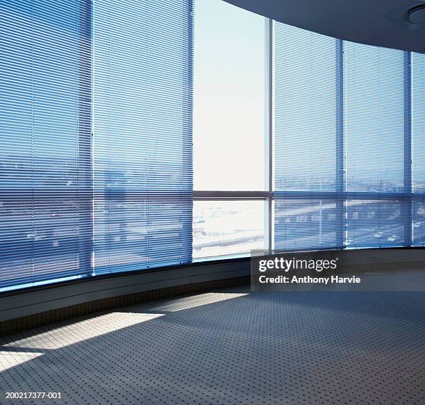 292 Curved Blinds Stock Photos and High-Res Images - Getty Images