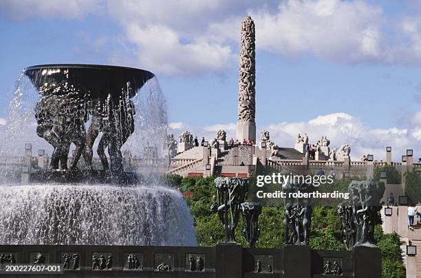 norway, oslo, frogner sculpture park - vigeland sculpture park fotografías e imágenes de stock