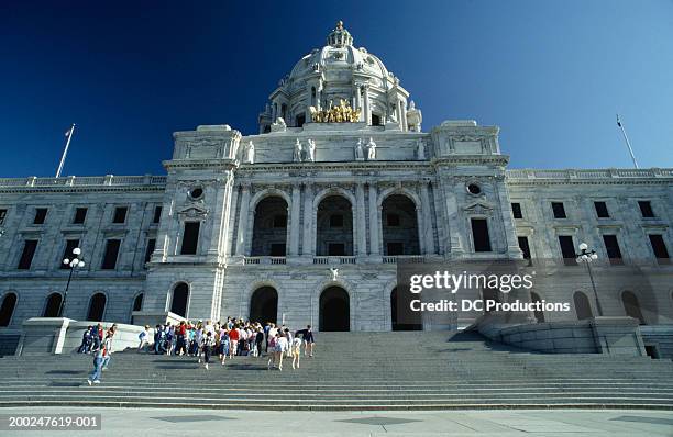 facade of state capitol, st. paul, mn, usa, - minnesota capitol stock pictures, royalty-free photos & images