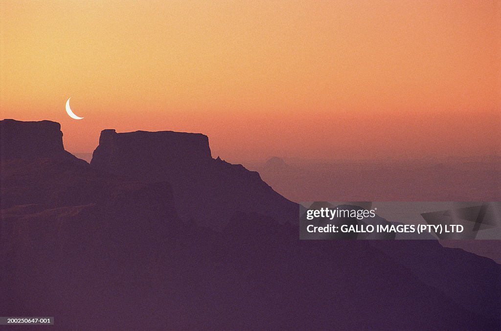 South Africa, Giants Castle, Injasuti, new moon over mountains