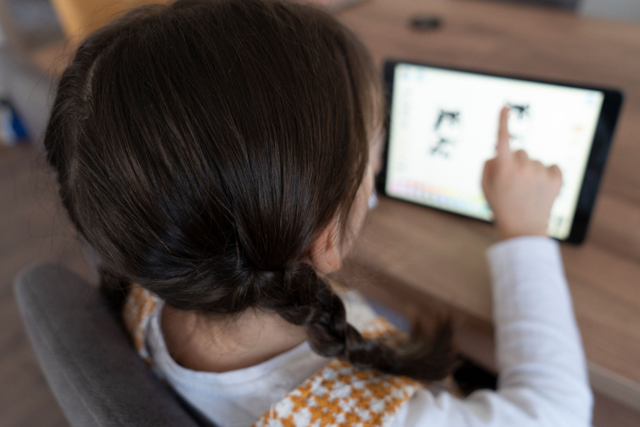 child interacting online
