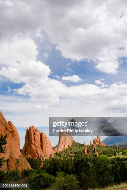 usa, colorado, colorado springs, rock formations at garden of gods - garden of the gods foto e immagini stock