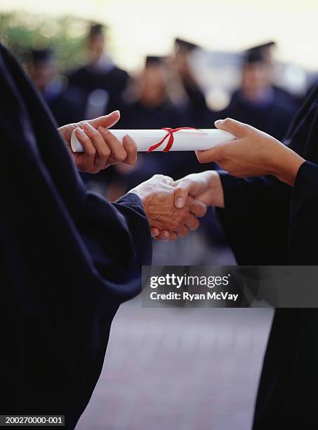 Graduation Received Receiving Award Photos and Premium High Res Pictures - Getty Images