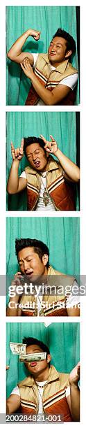 young man in photo booth - photomaton - fotografias e filmes do acervo