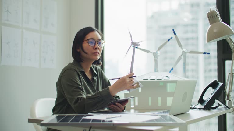 Pc Desktop Mockup Videos and HD Footage - Getty Images