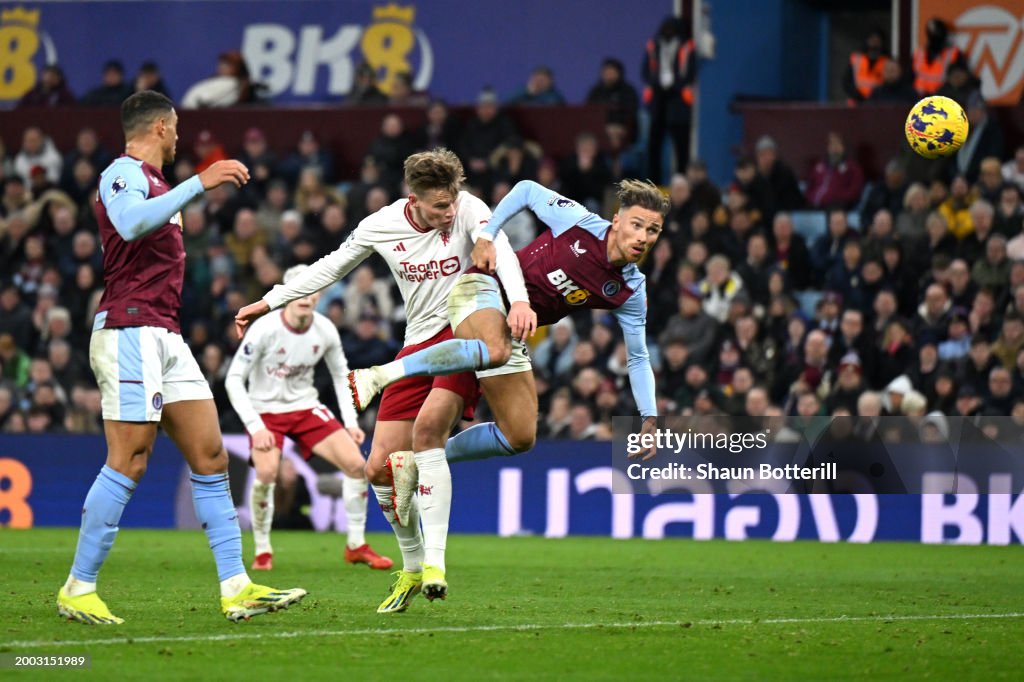 Aston Villa v Manchester United - Premier League