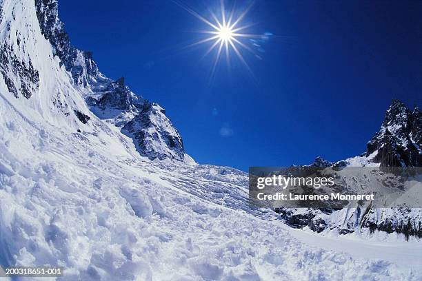 france, chamonix, glacier vallee blanchee - lawine stockfoto's en -beelden