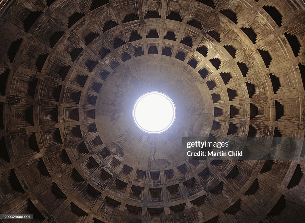 Italy, Rome, Pantheon, coffered dome interior and oculus