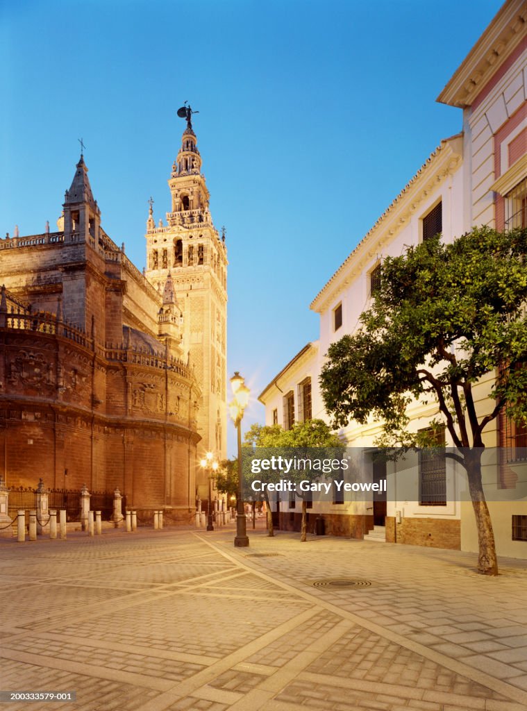 Spain, Andalucia, Seville, Seville Cathedral and La Giralda