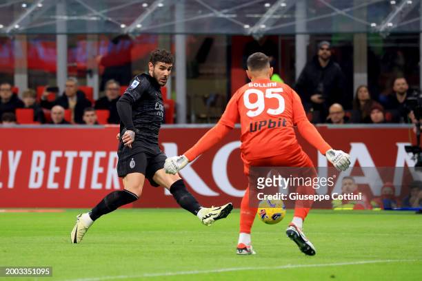 Theo Hernandez of AC Milan scores the opening goal during the Serie A TIM match between AC Milan and SSC Napoli at Stadio Giuseppe Meazza on February...
