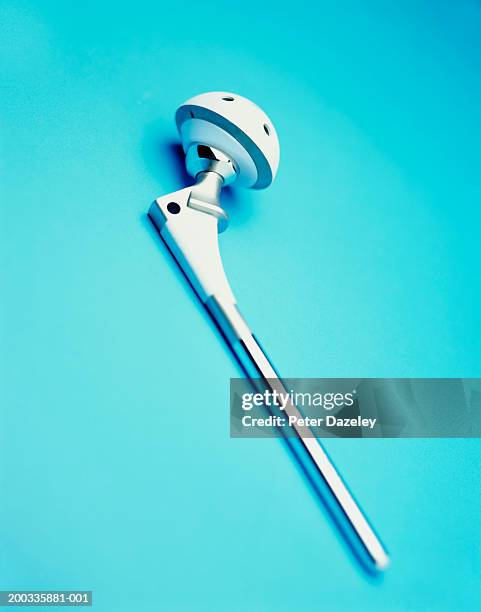 artificial hip joint - künstliches hüftgelenk stock-fotos und bilder