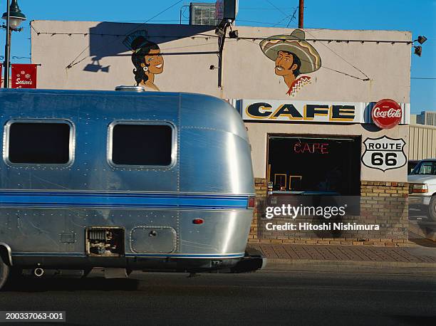 motorhome standing outside caf? - route 66 stock pictures, royalty-free photos & images