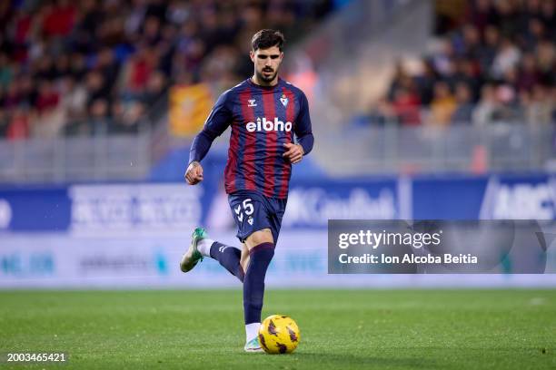 Juan Berrocal of SD Eibar with the ball during the LaLiga Hypermotion match between SD Eibar and Real Zaragoza at Ipurua Municipal Stadium on...