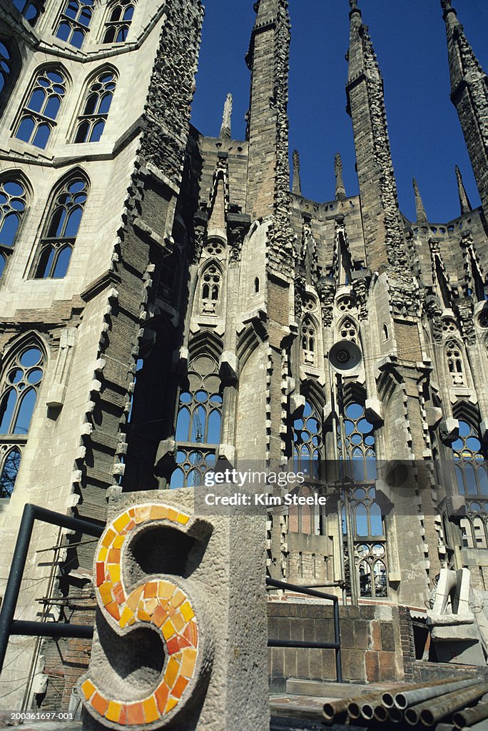 Church construction, Antonio Gaudi design