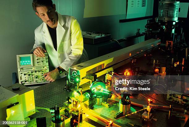 ultra fast laser for telecommunications- bellcore - laser experiment stock pictures, royalty-free photos & images
