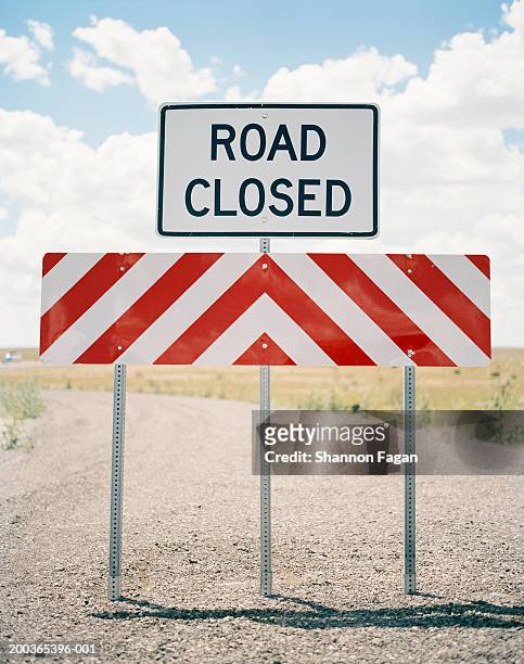 road closed sign - road closed stock pictures, royalty-free photos & images