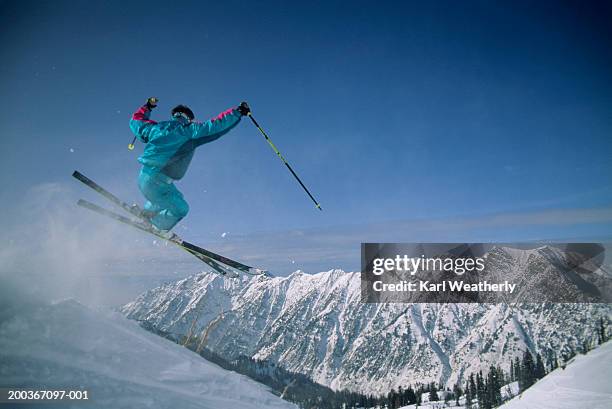 skier in mid-air, snowbird, utah, usa - utah stock photos et images de collection