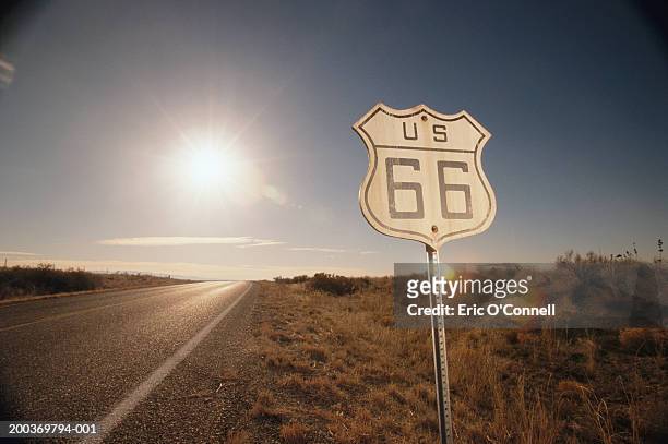 'route 66' sign, sunset - route 66 foto e immagini stock