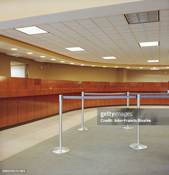 empty bank office - bank interior stock-fotos und bilder
